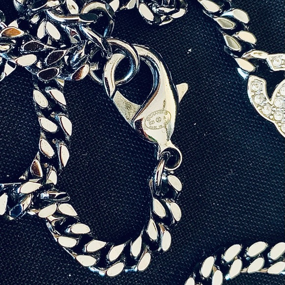 CHANEL Ruthenium, Silver & Crystal CC Metal Chain & Strass Belt RARE - Picture 9 of 16